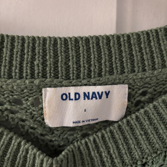 Old Navy Knit Sweater - Picture 2 of 3